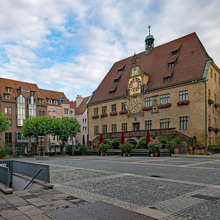 Öffnet die Seite 'Heilbronn entdecken – Käthchen, Neckar und Wein'