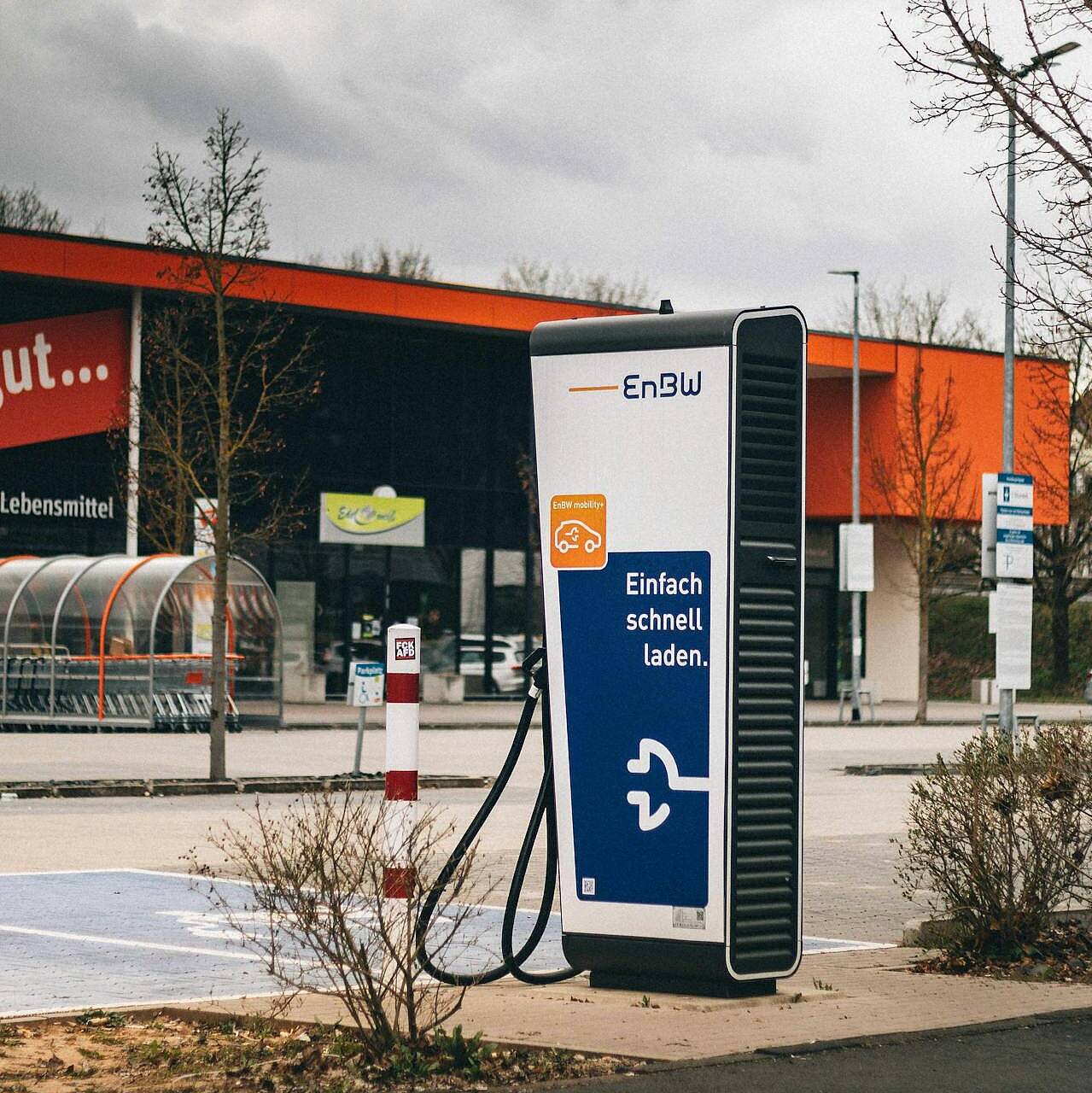 Öffnet die Seite 'Elektromobilität – Gehört elektrischen Antrieben wirklich die Zukunft?'